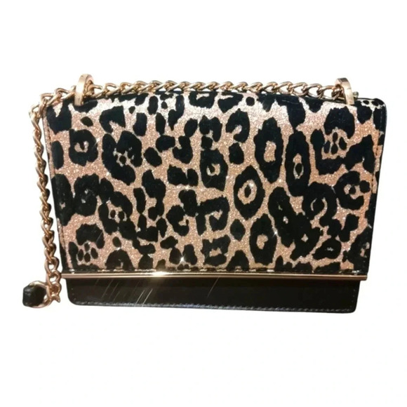 Aldo Handbags - Aldo Pelloquin Gold Crossbody ✨️